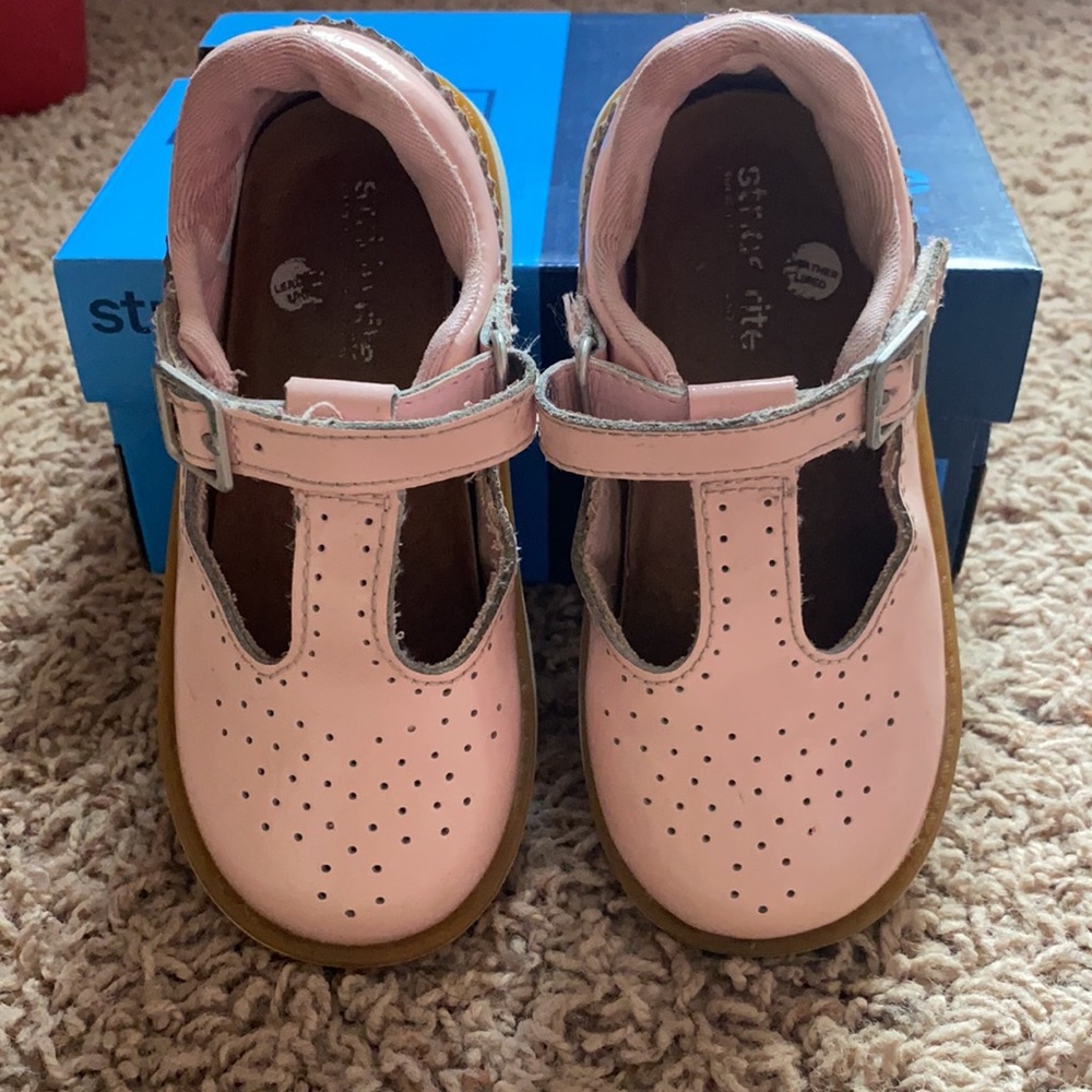 EUC Stride Rite toddler shoes